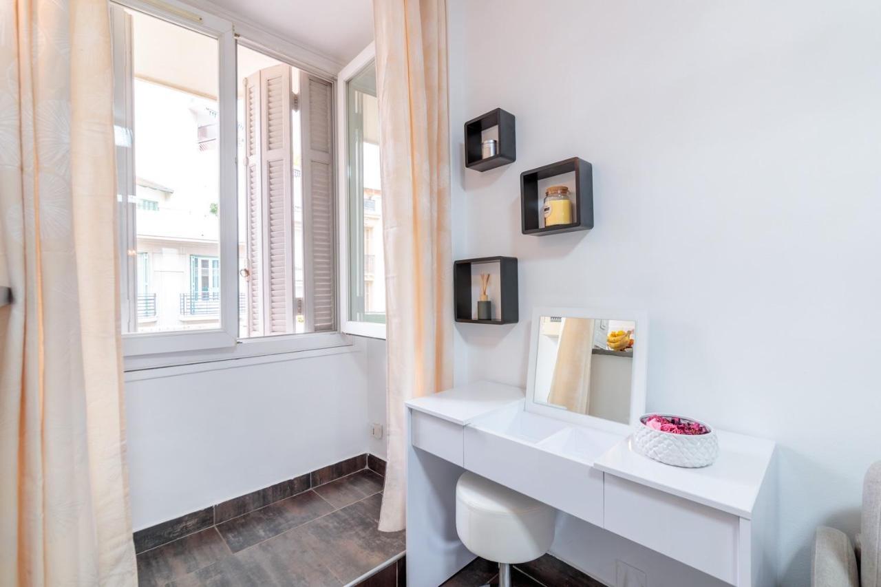 Beau Studio A 50M De La Plage Nizza Kültér fotó