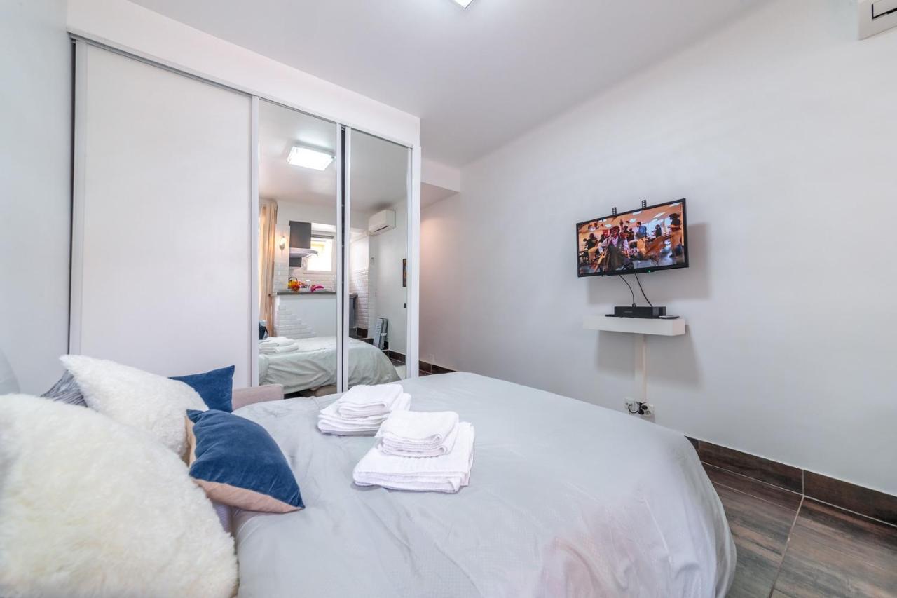Beau Studio A 50M De La Plage Nizza Kültér fotó