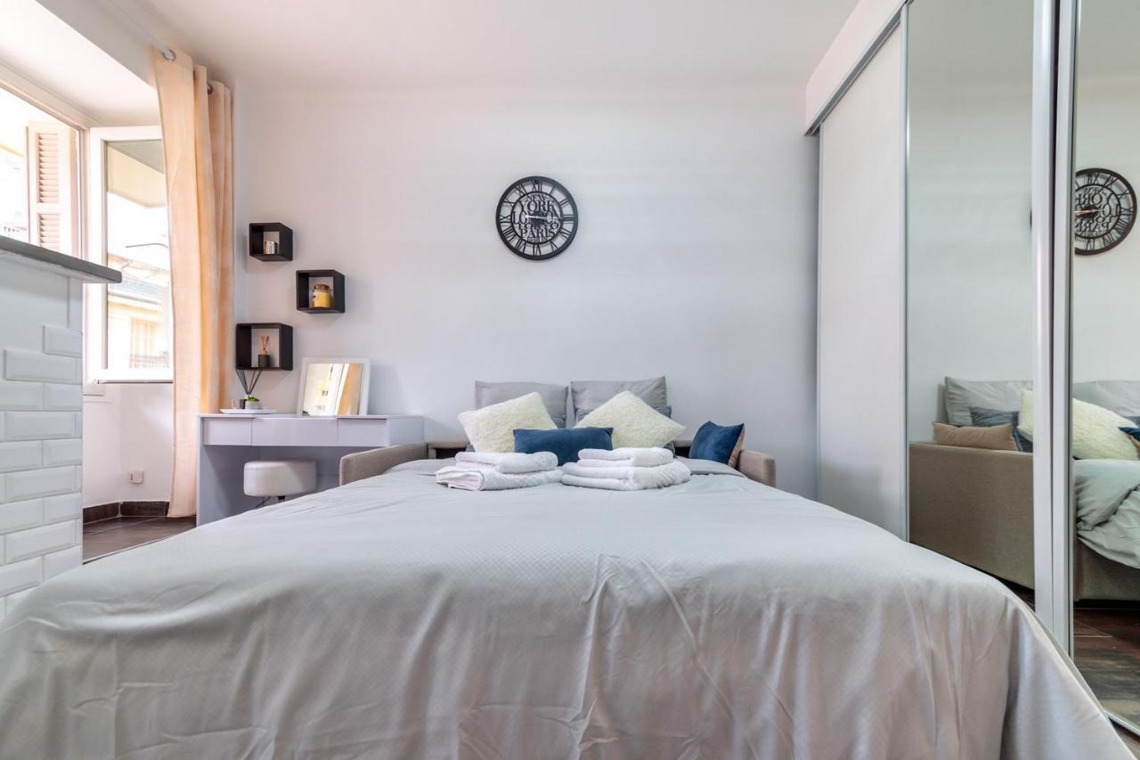 Beau Studio A 50M De La Plage Nizza Kültér fotó